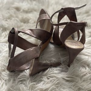 Vince Camuto Kalintie Sandal